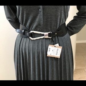 New Massimo Dutti leather belt from Spain.